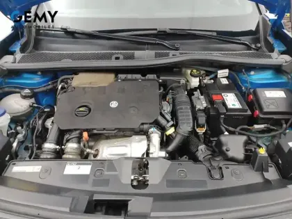 Photo 14 Peugeot 2008  BlueHDi 130 S&S EAT8