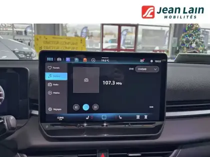 Photo 15 Volkswagen T-roc  1.5 eTSI EVO2 Hybrid 150 ch DSG7