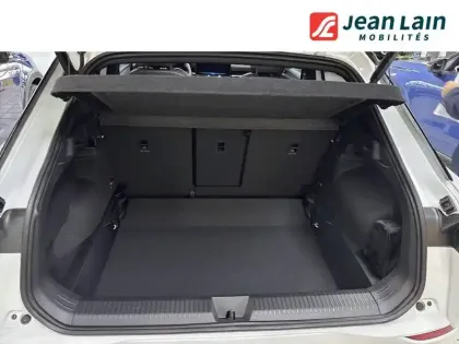 Photo 9 Volkswagen T-roc  1.5 eTSI EVO2 Hybrid 150 ch DSG7