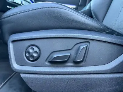 Photo 32 Audi Q5  Sportback 55 TFSIe 367 S tronic 7 Quattro