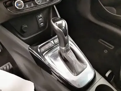 Photo 13 Opel Crossland X  1.2 Turbo 110 ch BVA6