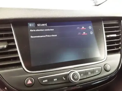 Photo 18 Opel Crossland X  1.2 Turbo 110 ch BVA6