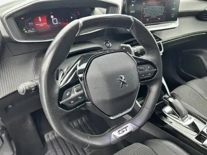 Photo 32 Peugeot 2008  BlueHDi 130 S&S EAT8