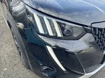 Photo 15 Peugeot 2008  BlueHDi 130 S&S EAT8