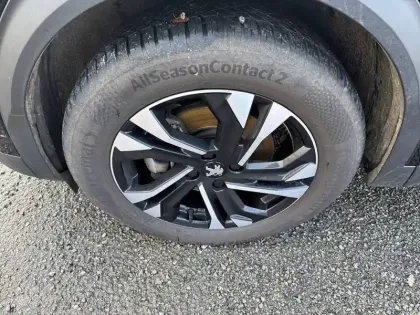 Photo 12 Peugeot 2008  BlueHDi 130 S&S EAT8