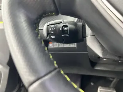 Photo 42 Peugeot 2008  BlueHDi 130 S&S EAT8