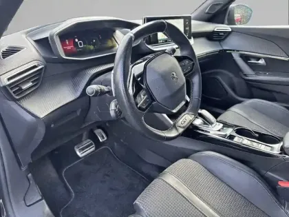 Photo 7 Peugeot 2008  BlueHDi 130 S&S EAT8