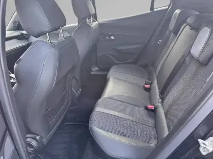 Photo 11 Peugeot 2008  BlueHDi 130 S&S EAT8