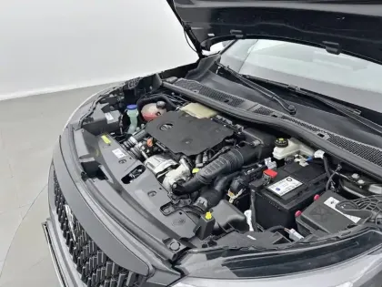 Photo 38 Peugeot 2008  BlueHDi 130 S&S EAT8