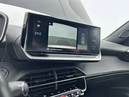 Photo 46 Peugeot 2008  BlueHDi 130 S&S EAT8