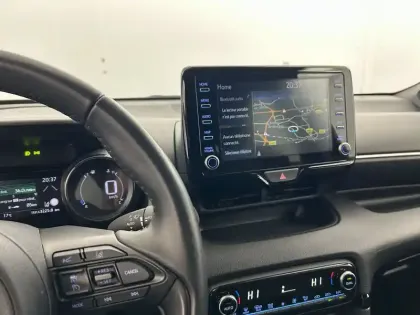 Photo 13 Toyota Yaris  Hybride 116h