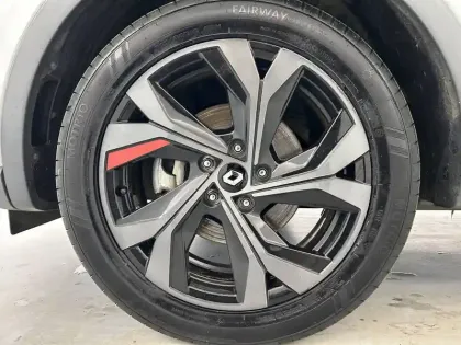 Photo 27 Renault Arkana  E-Tech hybride 145