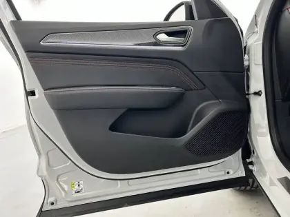 Photo 19 Renault Arkana  E-Tech hybride 145