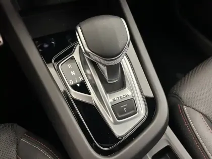 Photo 21 Renault Arkana  E-Tech hybride 145