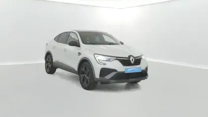 Photo 15 Renault Arkana  E-Tech hybride 145