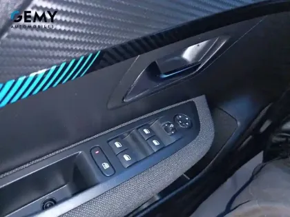 Photo 12 Peugeot 208  PureTech 100 S&S BVM6