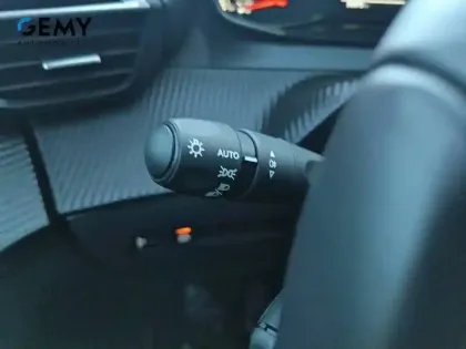 Photo 19 Peugeot 208  PureTech 100 S&S BVM6