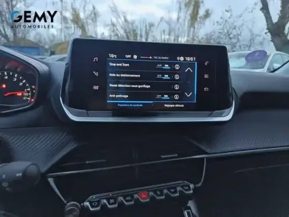 Photo 17 Peugeot 208  PureTech 100 S&S BVM6