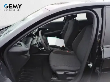 Photo 28 Peugeot 208  Hybrid 110 e-DCS6