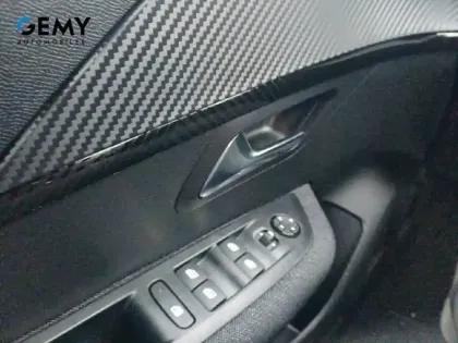 Photo 38 Peugeot 208  Hybrid 110 e-DCS6