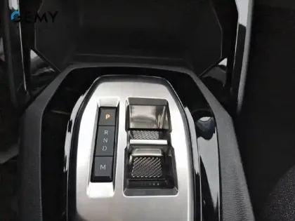 Photo 37 Peugeot 208  Hybrid 110 e-DCS6