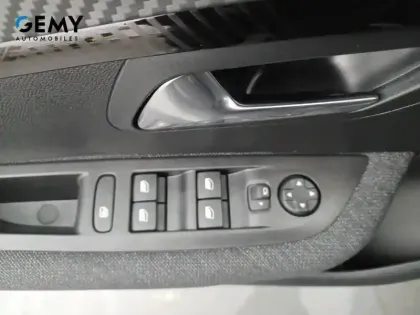 Photo 11 Peugeot 208  Hybrid 110 e-DCS6