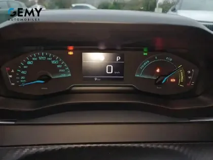 Photo 34 Peugeot 208  Hybrid 110 e-DCS6