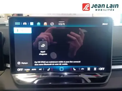 Photo 15 Volkswagen T-roc  1.5 eTSI EVO2 Hybrid 150 ch DSG7