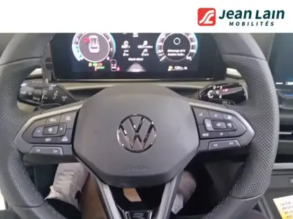 Photo 11 Volkswagen T-roc  1.5 eTSI EVO2 Hybrid 150 ch DSG7