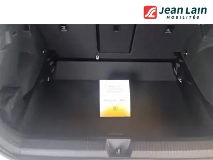 Photo 9 Volkswagen T-roc  1.5 eTSI EVO2 Hybrid 150 ch DSG7