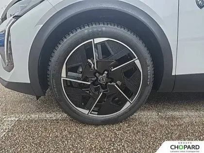 Photo 52 Peugeot 408  Hybrid 145 e-DCS6