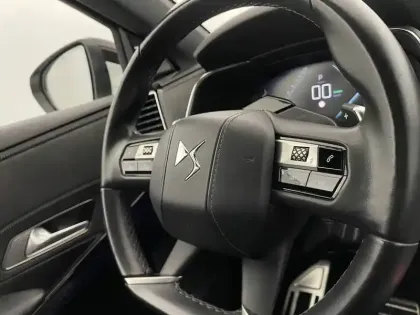 Photo 28 DS Ds 7 DS7 Crossback Hybride E-Tense 300 EAT8 4x4