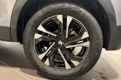 Photo 12 Peugeot 2008  PureTech 130 S&S EAT8