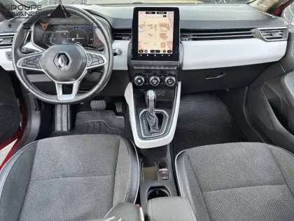 Photo 2 Renault Clio  E-Tech 140