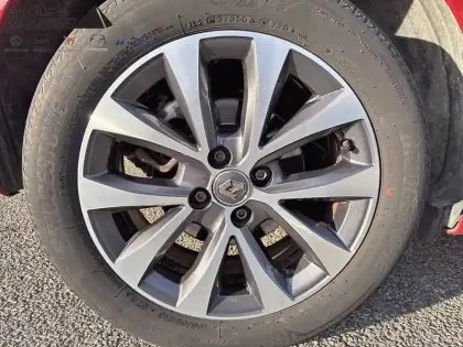 Photo 11 Renault Clio  E-Tech 140