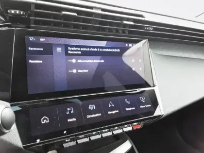 Photo 20 Peugeot 308  SW BlueHDi 130ch S&S EAT8