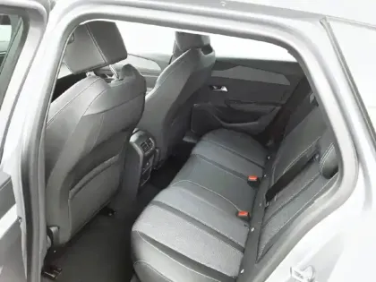 Photo 11 Peugeot 308  SW BlueHDi 130ch S&S EAT8