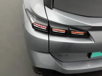 Photo 16 Peugeot 308  SW BlueHDi 130ch S&S EAT8