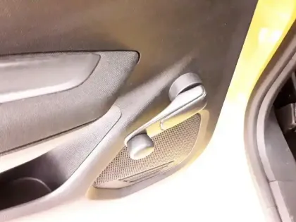 Photo 19 Peugeot 208  PureTech 75 S&S BVM5