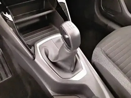 Photo 13 Peugeot 208  PureTech 75 S&S BVM5