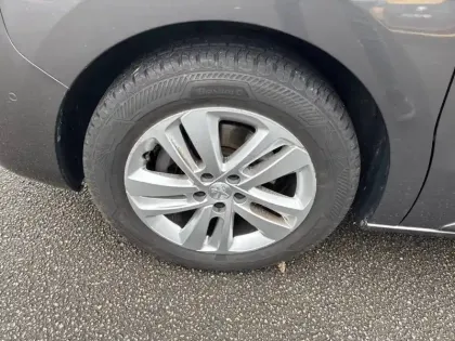 Photo 12 Peugeot Expert  FGN M BLUEHDI 145 S&S EAT8