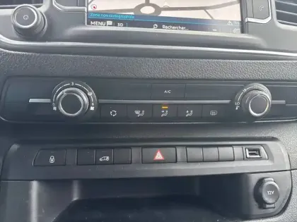 Photo 19 Peugeot Expert  FGN M BLUEHDI 145 S&S EAT8