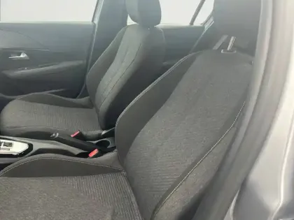 Photo 30 Peugeot 208  Hybrid 100 e-DCS6