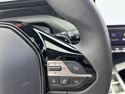 Photo 20 Peugeot 308  SW BlueHDi 130ch S&S EAT8