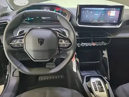 Photo 38 Peugeot 208  Hybrid 100 e-DCS6