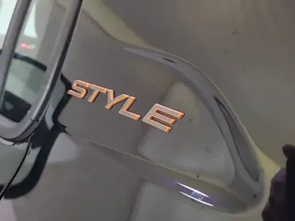 Photo 61 Peugeot 208  Hybrid 100 e-DCS6