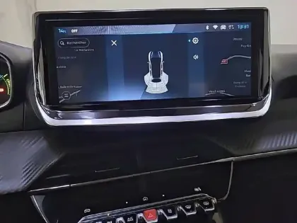 Photo 50 Peugeot 208  Hybrid 100 e-DCS6