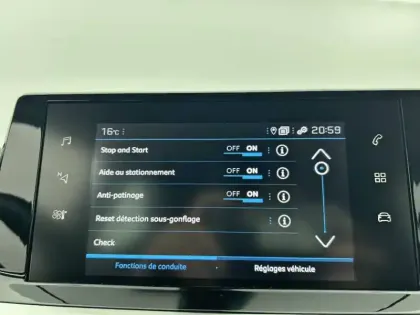 Photo 26 Peugeot 2008  PureTech 130 S&S EAT8