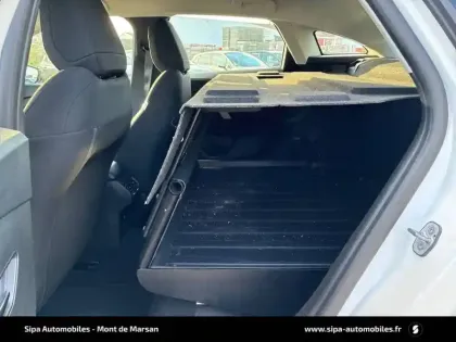 Photo 9 Citroën C4  SOCIETE BLUEHDI 130 S&S EAT8