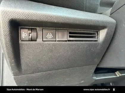 Photo 19 Citroën C4  SOCIETE BLUEHDI 130 S&S EAT8